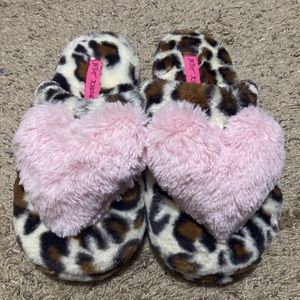 NWOT! Betsey Johnson Slippers